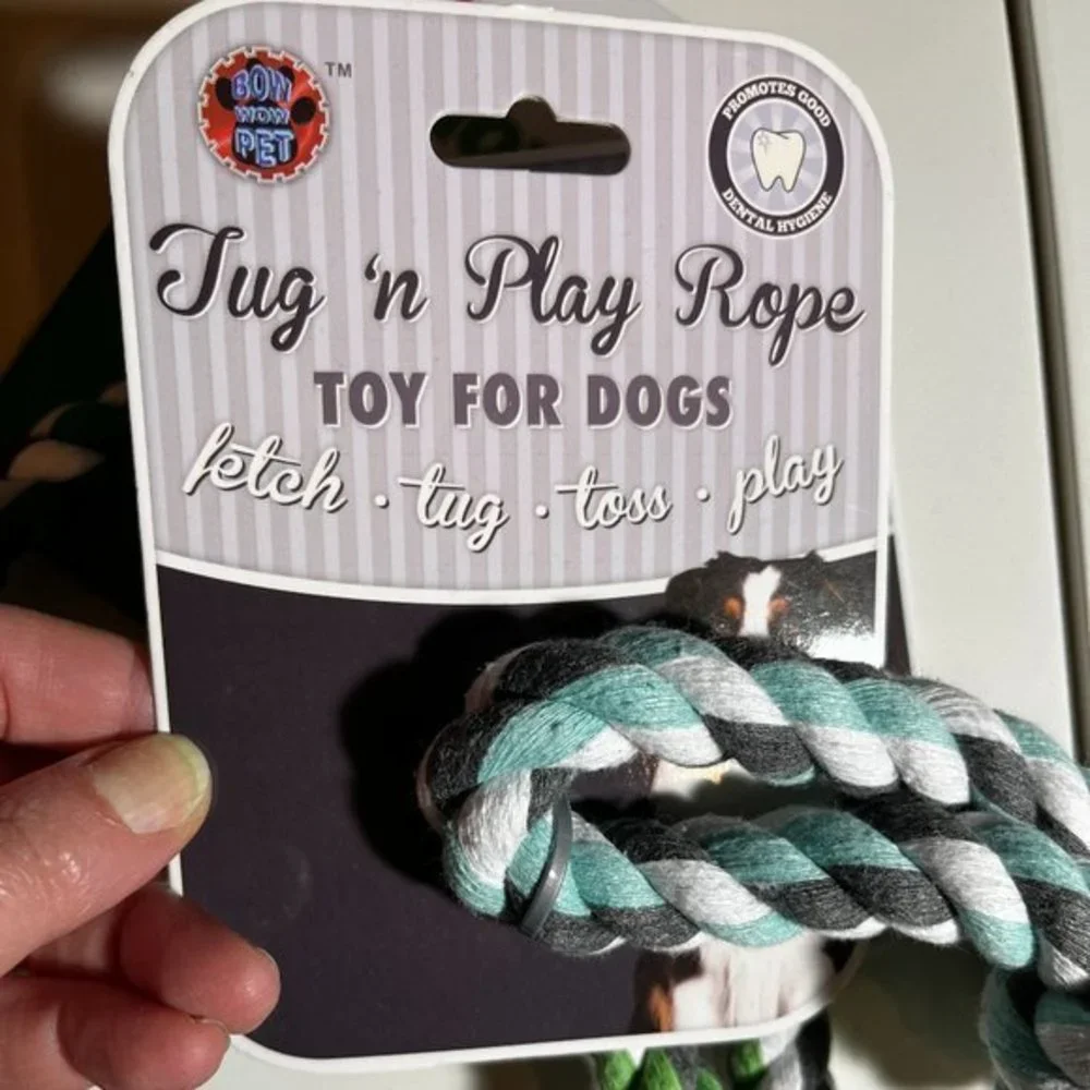Dog Toys / Rope Toys‎ and Squeaky Toys (four) (new)